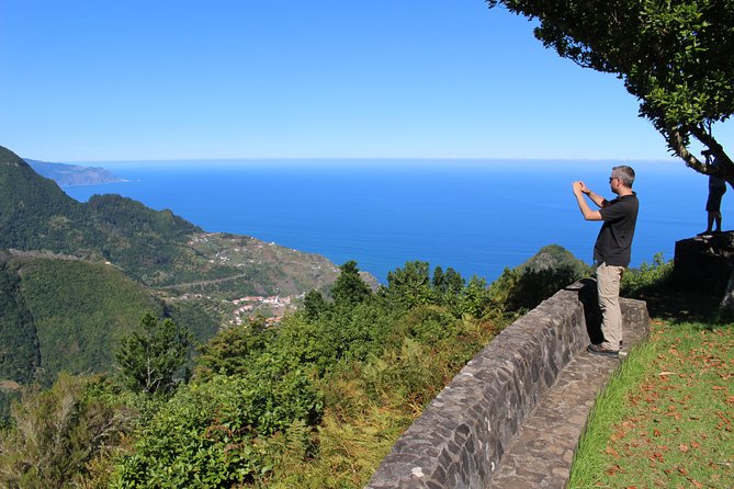 4x4 Full-Day Tour to Explore Portugal's Scents and Flavors - Lunch Timing and Your €12 Three-Course Option