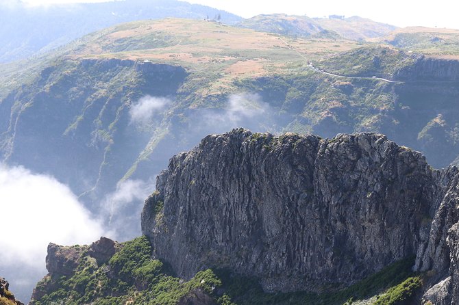 Arieiro Peak, Santo Serra, Cristo Rei in Open Roof 4x4 Experience - Stop 2: Pico do Arieiro, Madeira’s third-highest peak, and the altitude effect