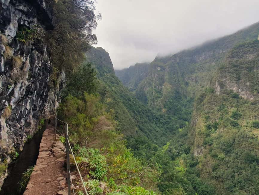 Caldeirão Verde: Queimadas PR9 Transfer and Self-Guided Hike - Key Things to Know Before You Go