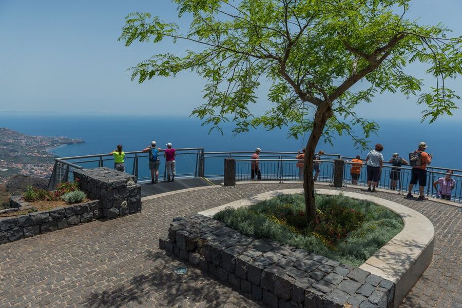 Discover Madeira: Full-Day Tour to Porto Moniz - Porto Moniz volcanic rock pools, a stop that looks like Madeira’s science fair