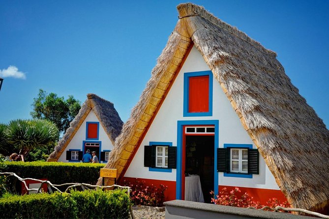 Discover the east - Fortress of Faial: chapel history and the north coast story