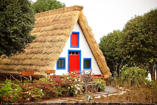 Discover The East - Madeira Island - Stop 1: Camacha parish church and the real village feel