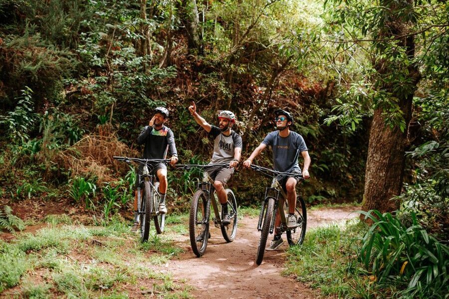 E-Bike Guided Tour - Belle Vue Mountain Biking - E-bikes, helmets, and the gear you must bring