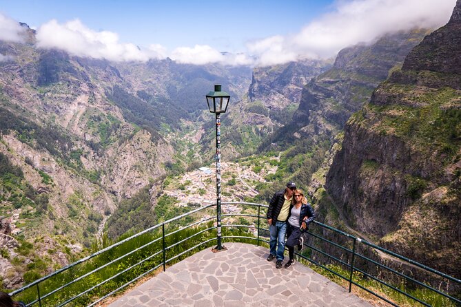 East of Madeira | Full Day 4x4 Tour - Miradouro do Guindaste viewpoint: a quick north-east angle after lunch