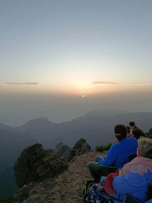 From 0 to 1818 meters to Pico do Arieiro Sunrise - Pico do Arieiro at First Light: Picking Your Spot and Watching the Colors Emerge