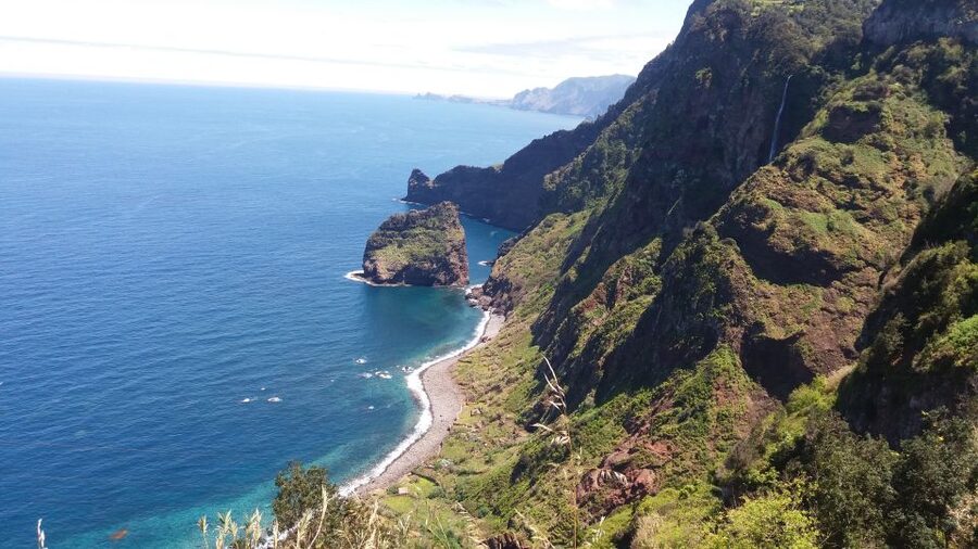 From Funchal: East Tour Madeira 4x4 Jipe Tour Santana Houses - Key highlights to look for