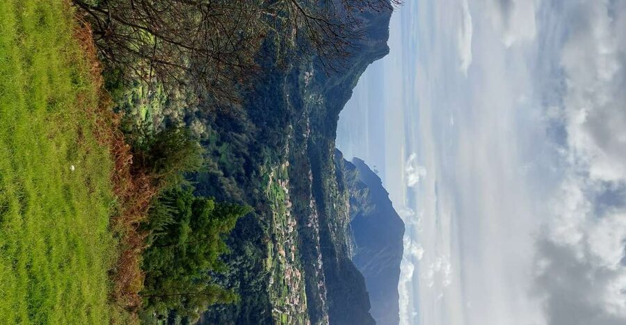 From Funchal: Pico Do Arieiro and Santana Full-Day 4x4 Tour - The eastern coast return plus the 15-minute levada walk