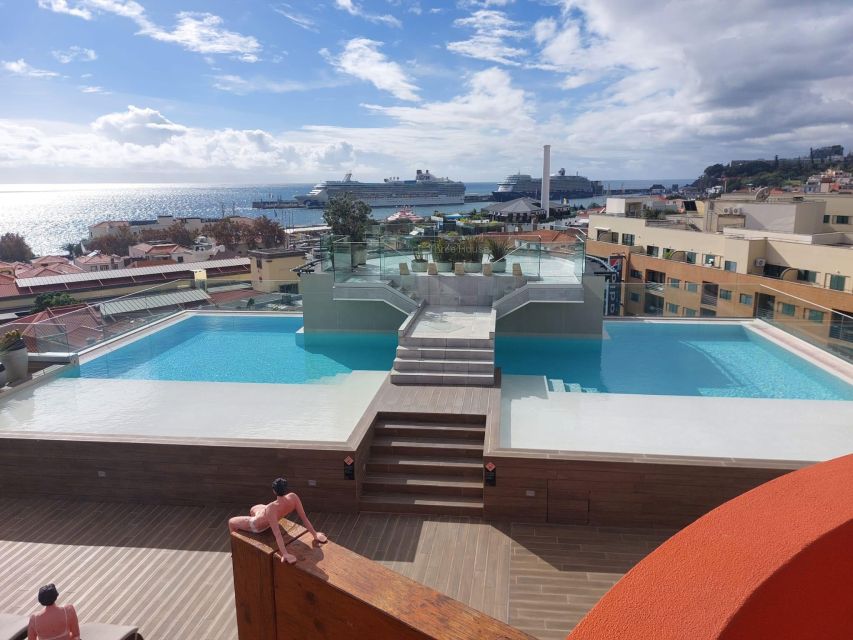 From Market to Plate: visit the market & culinary experience - Lunch on the rooftop with Portuguese wines: the payoff