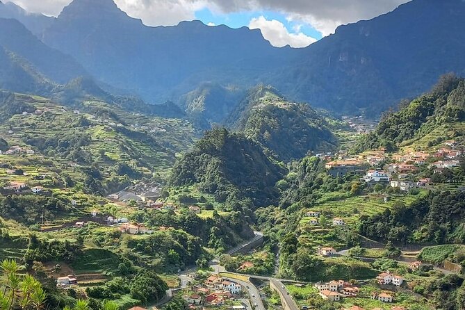 Full day East Adventure Jeep Tour in Madeira Portugal - Stop 1, Pico do Arieiro: the second-highest viewpoint with big two-sided views