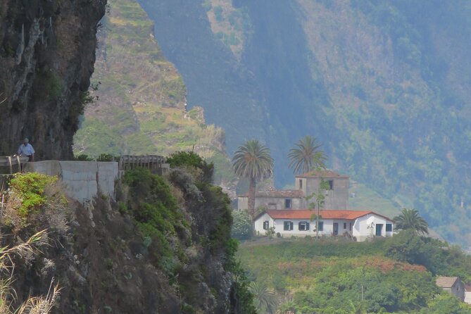Full Day Santana Wonders and Northeast 4WD Experience - Sao Vicente: Winepress Manor Houses and an Old Prosperity Story