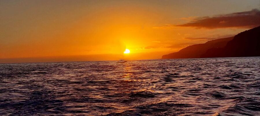 Funchal: Cabo Girão Sunset Catamaran Tour - Why a Cabo Girão sunset cruise is a smart Madeira day