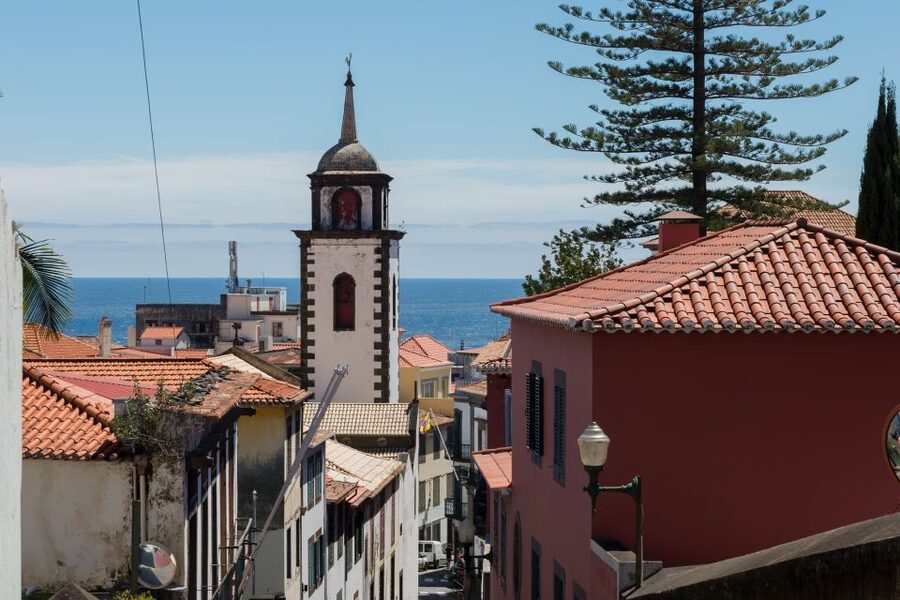Funchal: City Highlights Tuk-Tuk Tour - Lido district: mixing Funchal’s old and new