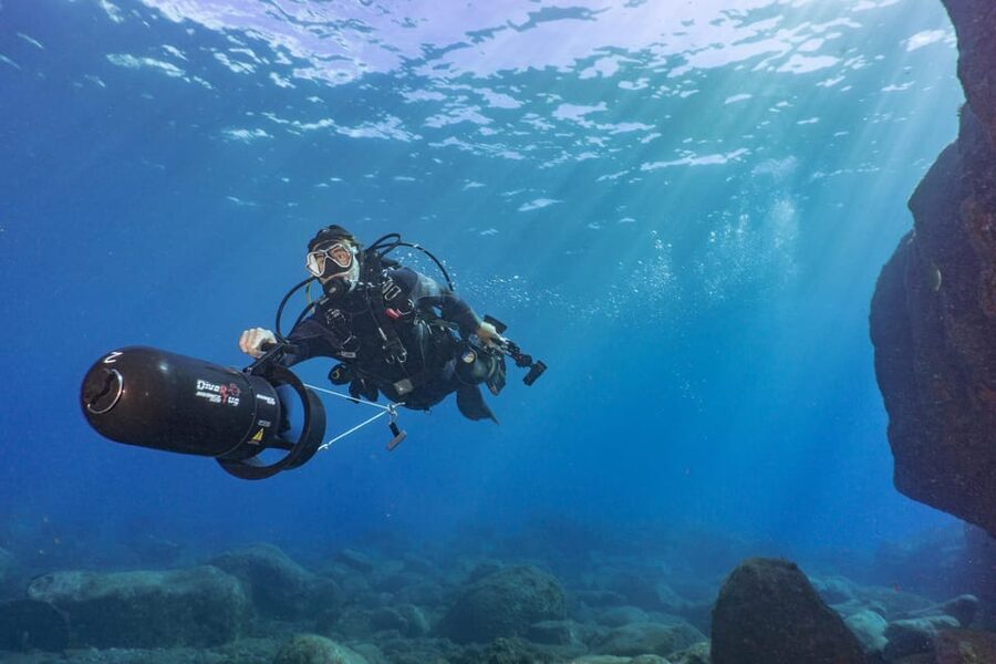 Funchal: DPV- Scooter Dive Adventure - Your Scooter Session Over the House Reef