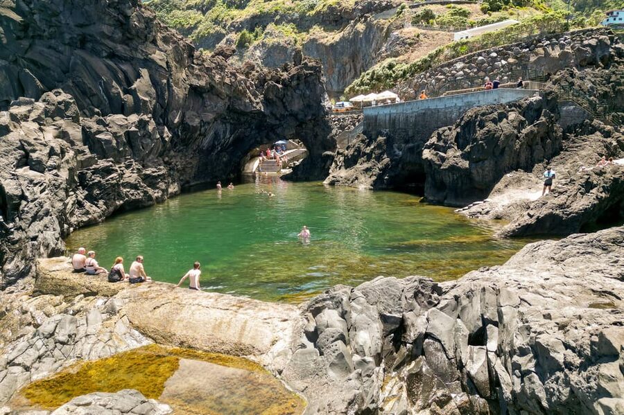 Funchal: Enchanted Terraces, Porto do Moniz & Fanal 4WD Tour - Seixal and São Vicente: Coastal Villages With Real Time to Walk