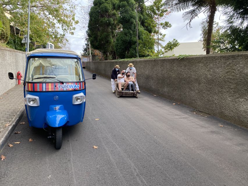 Funchal: Monte Tropical Garden & Toboggan Ride by Tuk Tuk - Funchal Old Town: getting your bearings without the guesswork