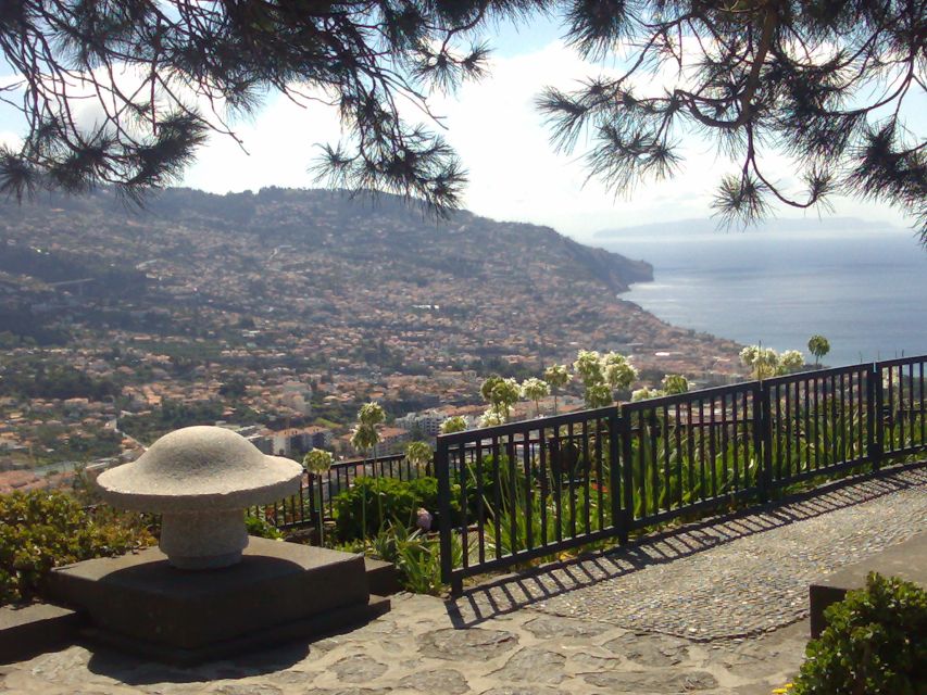 Funchal: Nuns Valley Half Day Tour - Eira do Serrado to Curral das Freiras: horseshoe cliffs, old refuge stories, and that amphitheater feeling