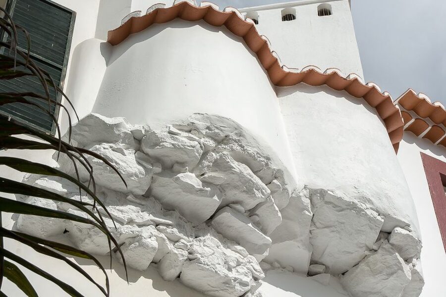 Funchal: Old Town Walking Tour - Churches, the Jesuits’ College entrance, and the walk’s full-circle feel
