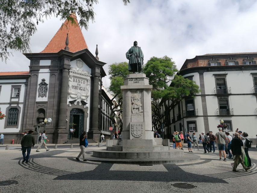 Funchal: Private Guided Tour of Historic Center by Tuk Tuk - Mercado dos Lavradores: more than a name on your list