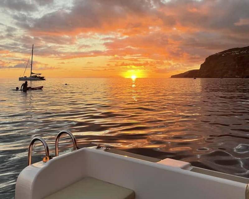 Funchal: Private Sunset Boat Trip - Snorkel & Paddle - The 2.5-hour route: Funchal coast, Câmara de Lobos, Cabo Girão