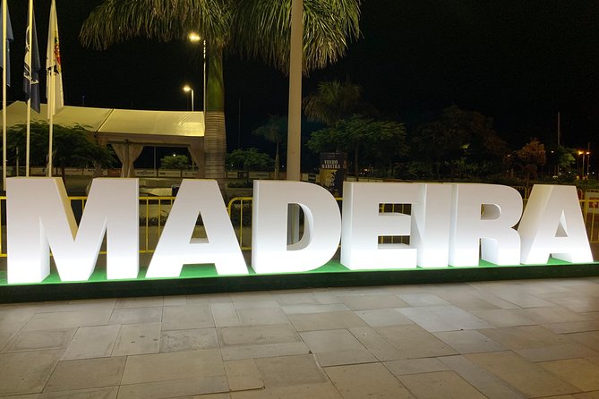 Funchal Private Transfers Service to Madeira Airport - Vehicle choices and luggage matching, for small groups to big families