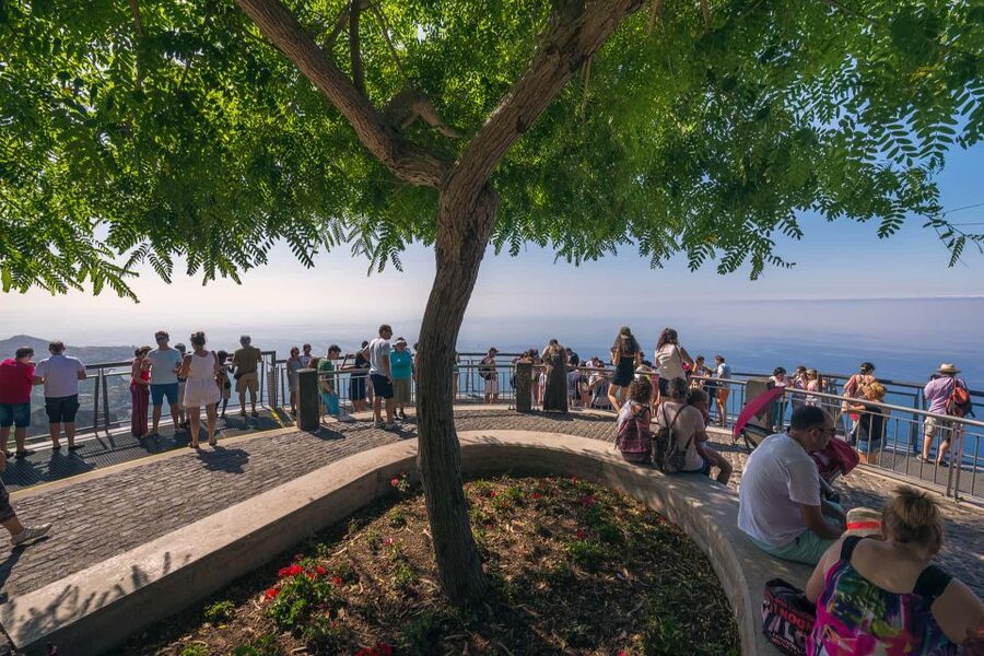 Funchal: Private Tuk-Tuk Tour to Cabo Girão Cliff - Skywalk - Doca do Cavacas To Pico da Torre Photo Stop