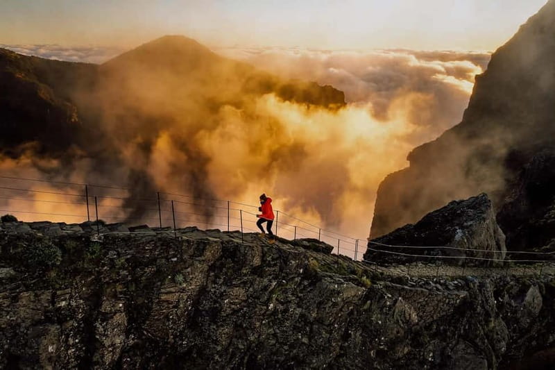 Funchal: Sunrise Pico do Arieiro & Ruivo/Larano HikeTransfer - The Pico do Arieiro sunrise session, cold air, and the Pedra Rija stretch when PR1 is closed