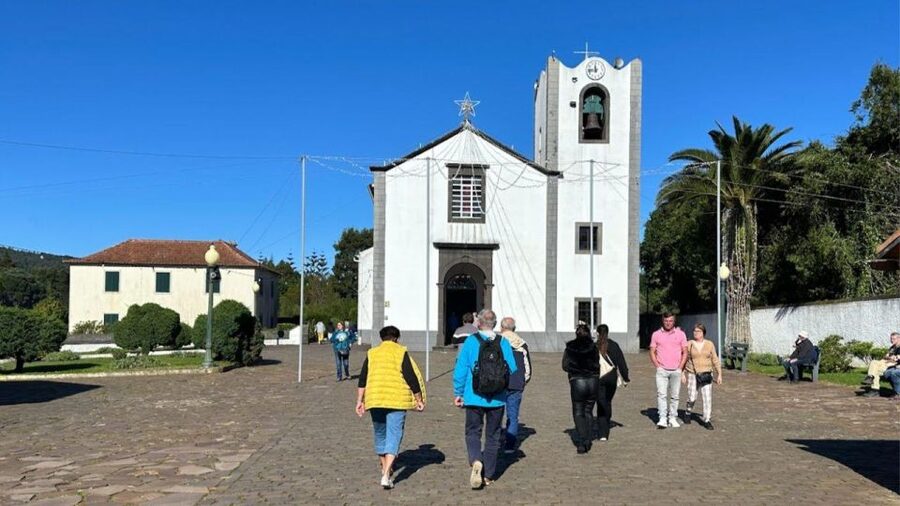 Half-Day Country Market Tour on Madeira Island - Starting in Funchal or Caniço, then rolling toward Santa Cruz