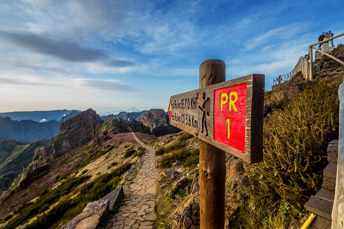 Half Day Jeep Safari Tour at Pico Areeiro and Santo da Serra - From your hotel to the mountains, with pickup that actually helps