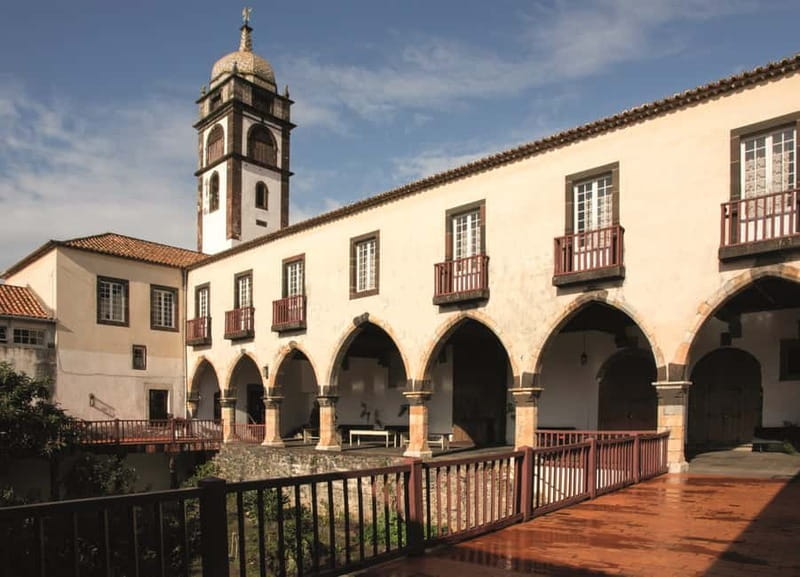 Hidden Funchal: Stories & Secrets Tour - How the 2-hour walk really feels: pace, groups, and cobbles