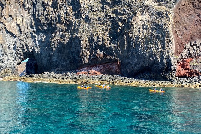 Kayak Experience @ Ponta de São Lourenço - From Marina Quinta do Lorde to the kayak bay, what the flow really feels like