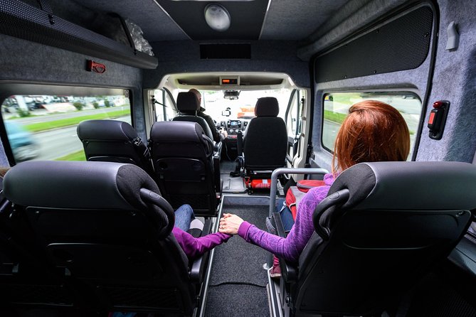 Madeira Airport (FNC) Arrival Transfer (Airport to Funchal Hotels or Address) - Clean car, on-time pickup, and why the sign matters
