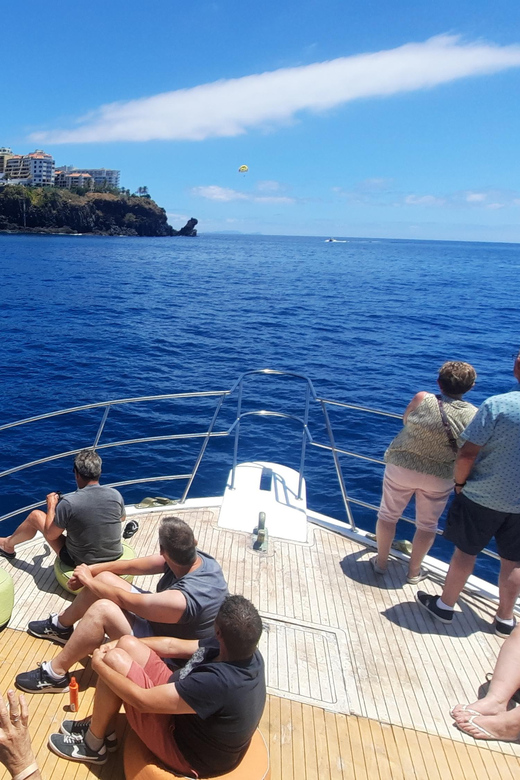 Madeira: Boat Trip with Lunch, Drinks, and Hotel Transfer - Onboard setup: where comfort meets the smell of the sea