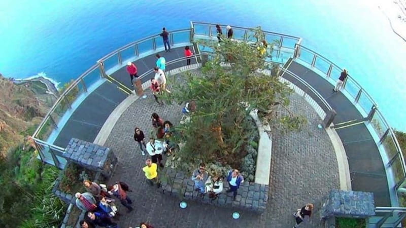 Madeira: Cabo Girão, Wines Experience and Dolphins Watching - Cabo Girão: 580m views and the glass-platform moment