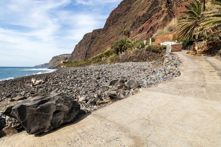 Madeira: Faja dos Padres Private Sightseeing Tour - Pebble beach, cottages, and the waterfront restaurant vibe