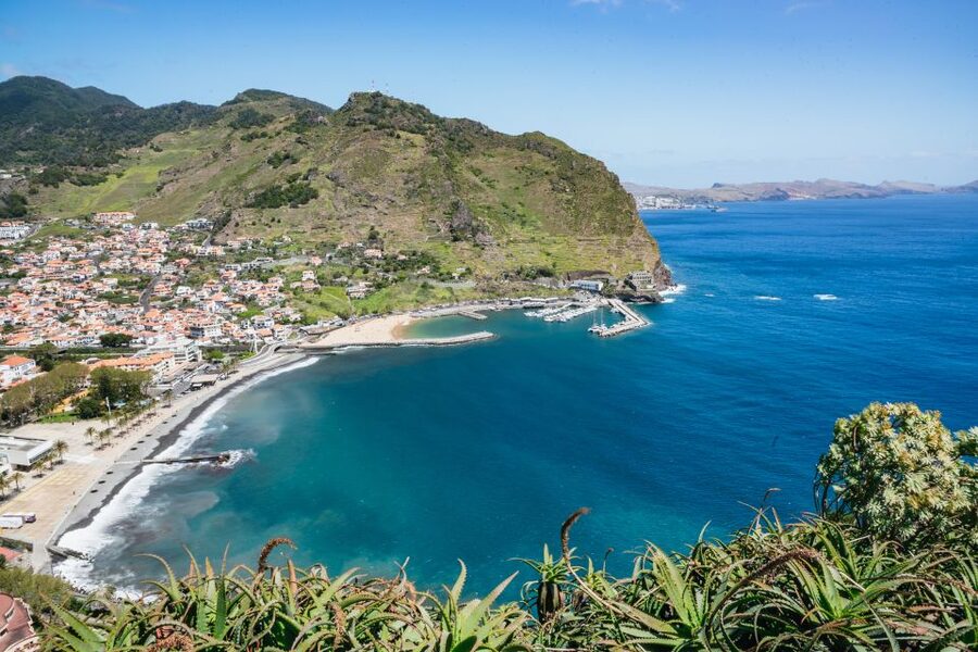 Madeira: Half-Day Pico Arieiro Jeep Tour - Languages and Group Experience: What It Means for You