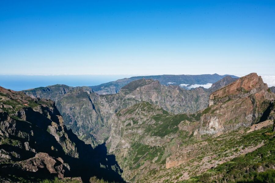 Madeira: Half-Day Pico Arieiro Jeep Tour - Pico do Arieiro Jeep Tour: What You See From 1,818 Meters