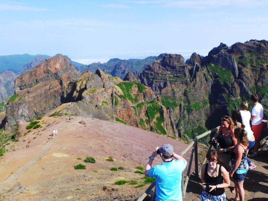 Madeira: Jeep tour Pico Areeiro, Santa Cruz and Cristo Rei - From Funchal viewpoints to the Desertas islands at Largo do Miranda