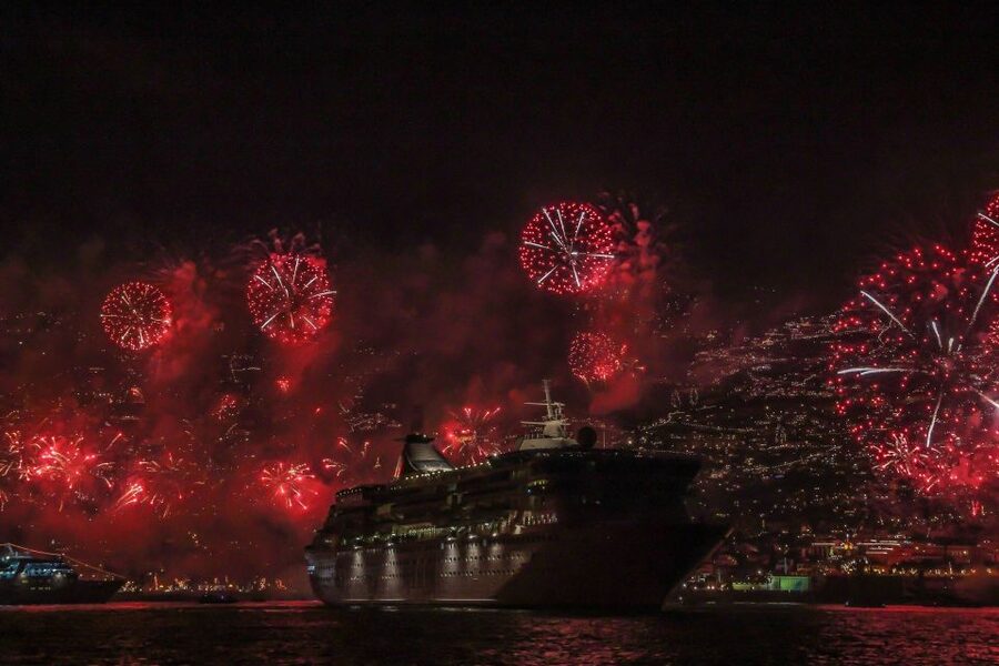 Madeira: New Year's Eve Fireworks by Catamaran - What the 1.5 Hour Cruise Really Means on New Year’s Eve