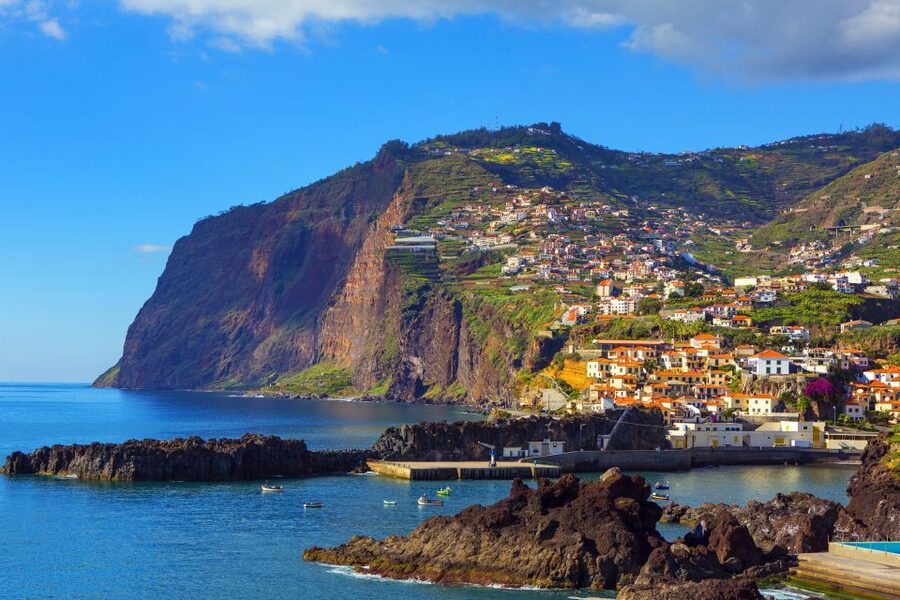 Madeira: Pico do Arieiro Sunrise with East and West Tour - East Madeira: Ponta de São Lourenço and the rugged tip