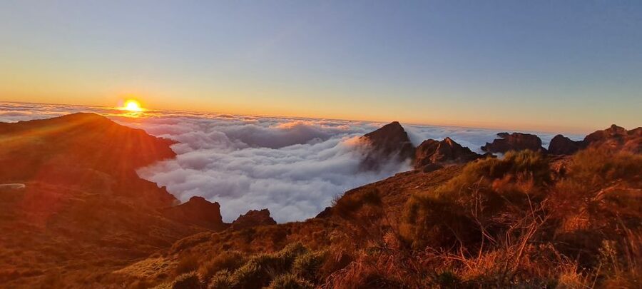 Madeira: Pico do Arieiro Sunrise with East and West Tour - Santana’s iconic triangular houses