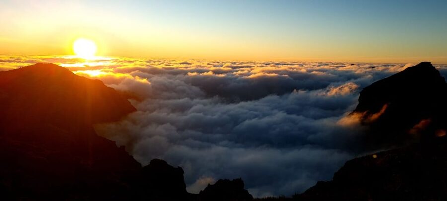 Madeira: Pico do Arieiro Sunrise with East and West Tour - Timing and logistics, without the stress