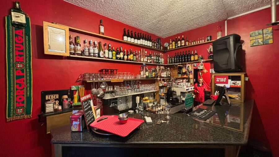 Madeira: Poncha Class & Tasting Tour - The Final Bar: Pick Your Favorite Flavor and Toast With the Group