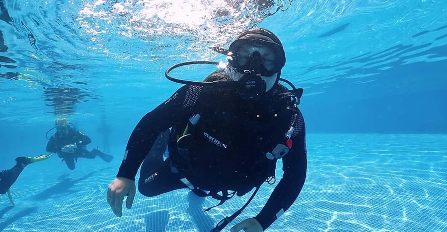 Madeira, Ponta São Lourenço: Scuba Diving for Beginners - The pre-ocean lesson: theory that actually helps you breathe and move