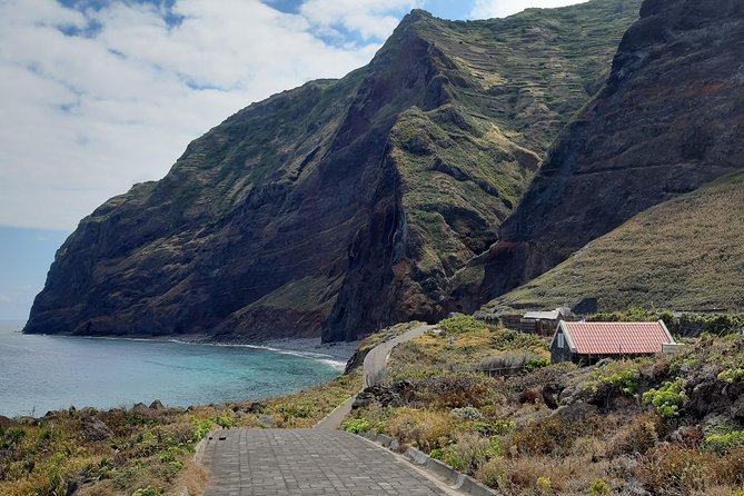 Madeira: Private Guided Half-Day Tour of Northwest Madeira - Stop 2: Achadas da Cruz and the cable car transition point