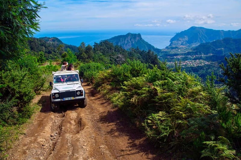 Madeira: Santana Jeep Safari and Balções Levada Walk - Jeep safari off-road time: Cova da Roda without the long slog