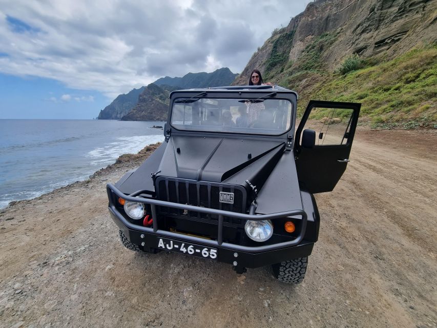 Madeira : Santana, Pico Arieiro, walk full day 4x4 Jeep tour - Porto da Cruz, Guindaste Viewpoint, and the Long Look at Ponta de São Lourenço