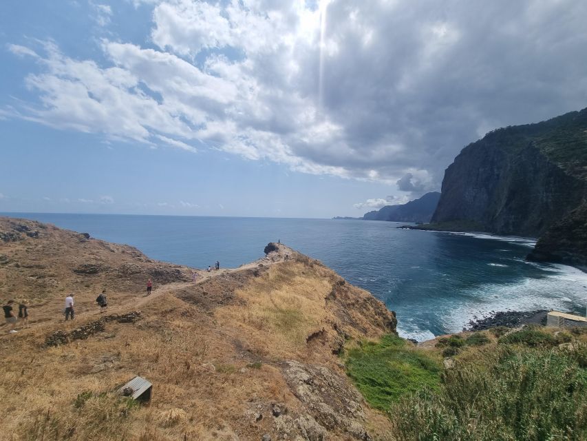 Madeira : Santana, Pico Arieiro, walk full day 4x4 Jeep tour - The Jeep Experience: Off-Road Roads, Open-Air Feel, and a Guide Who Talks