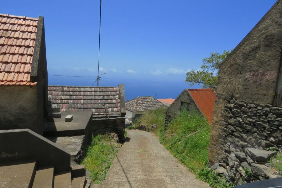 Madeira : Southwest coast, Run & Anjo´s Waterfall 4x4 Tour - Why the southwest on an open-top 4x4 feels so different