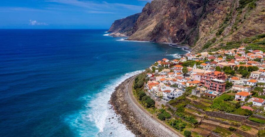Madeira : Southwest coast, Run & Anjo´s Waterfall 4x4 Tour - Your day on the road, from Calheta to Ponta do Pargo