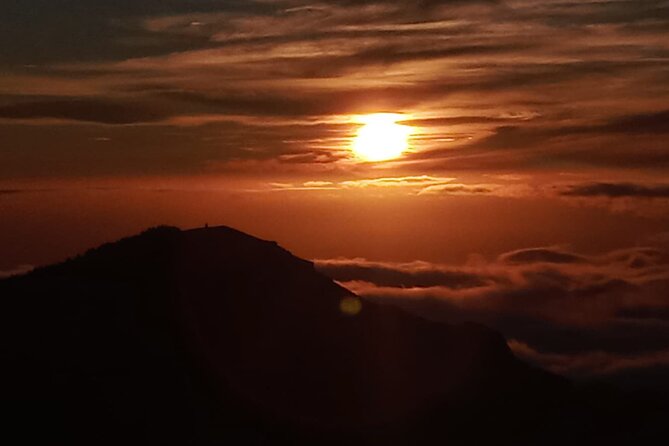 Madeira Sunset in Pico do Arieiro and Optional Stairway to Heaven - The Pico do Arieiro block: timing, viewpoints, and how not to miss the colors